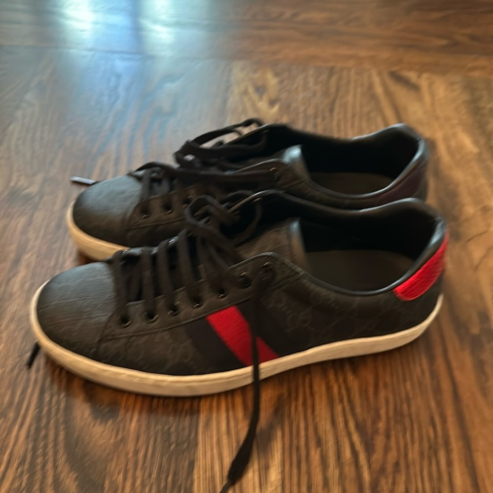 Gucci mens shoe size 6.5